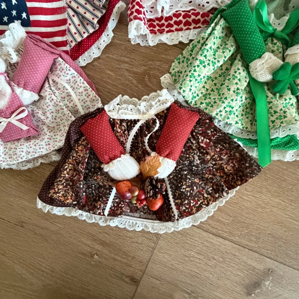 Vintage Holiday Wine Bottle Covers Lot of 5 Seasonal Decor Patriotic Easter Fall